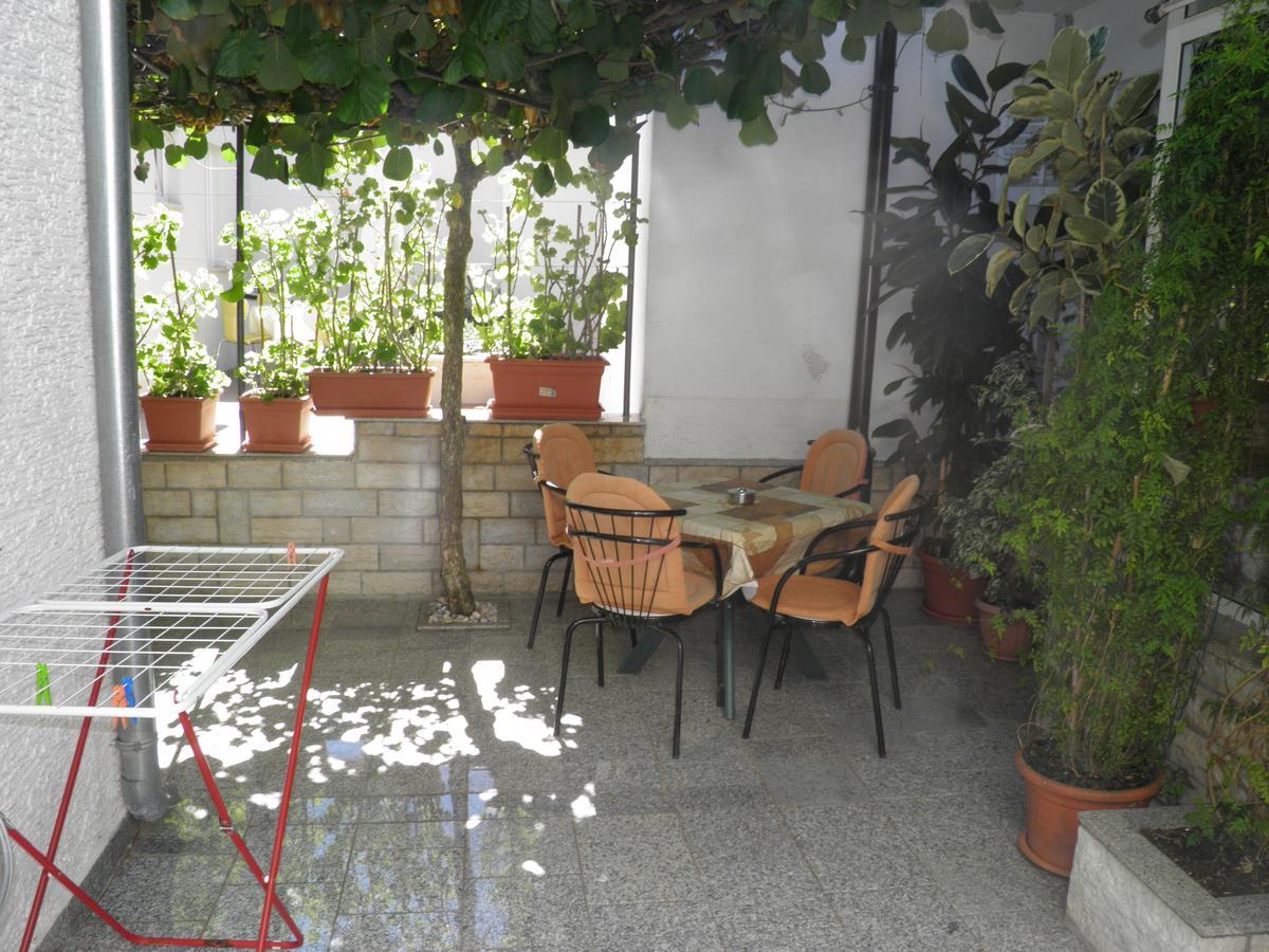 Apartment Mira Porec Exterior photo