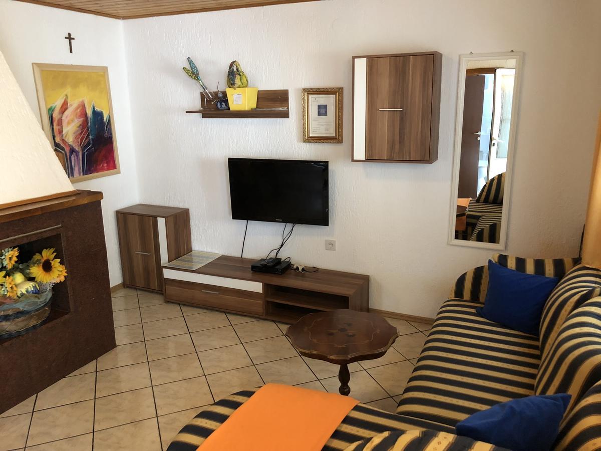 Apartment Mira Porec Exterior photo